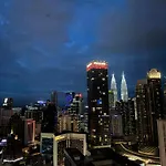 Klcc Suites At Axon By Skypool