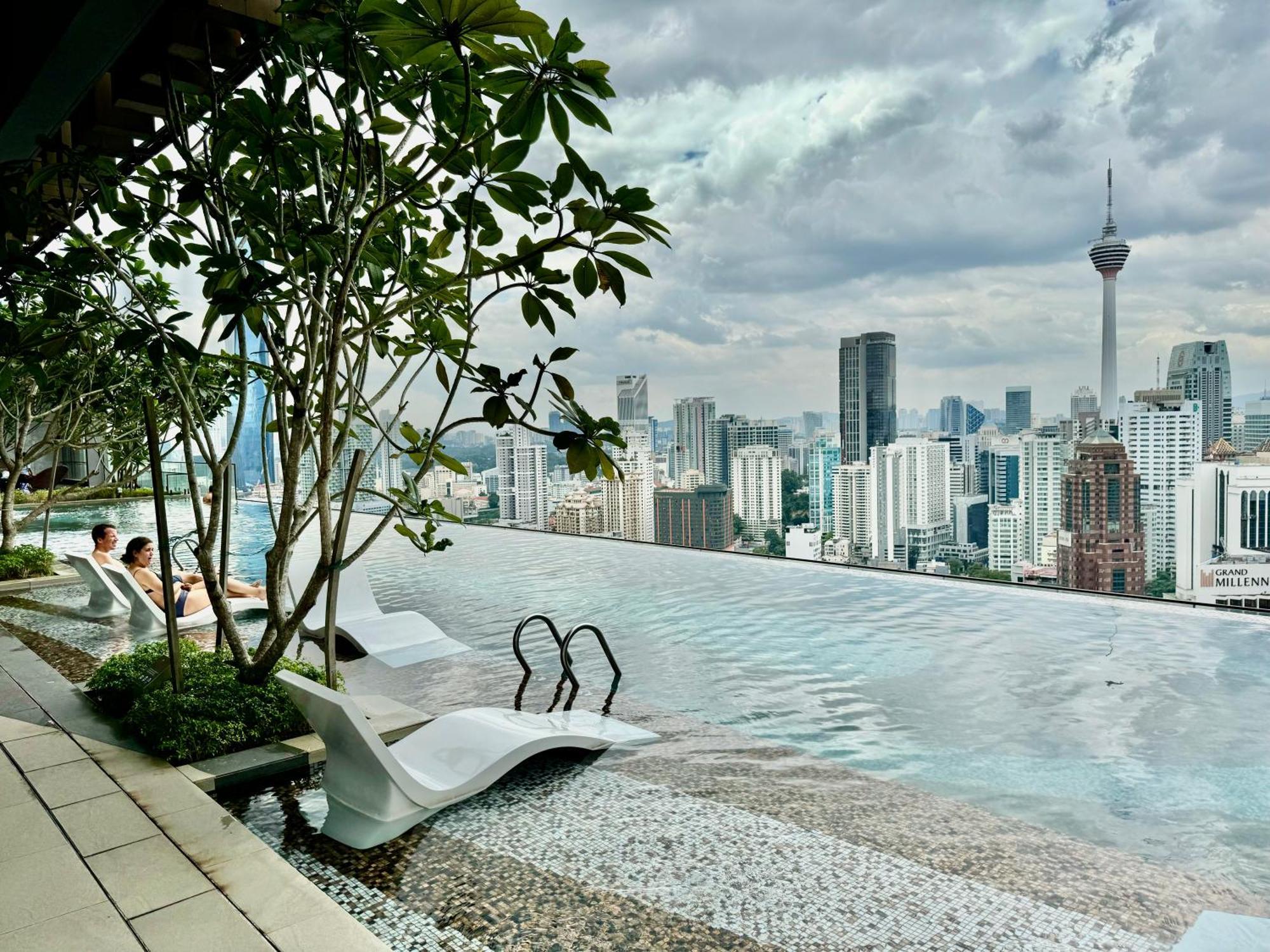 Klcc At Axon By Skypool Pangsapuri *