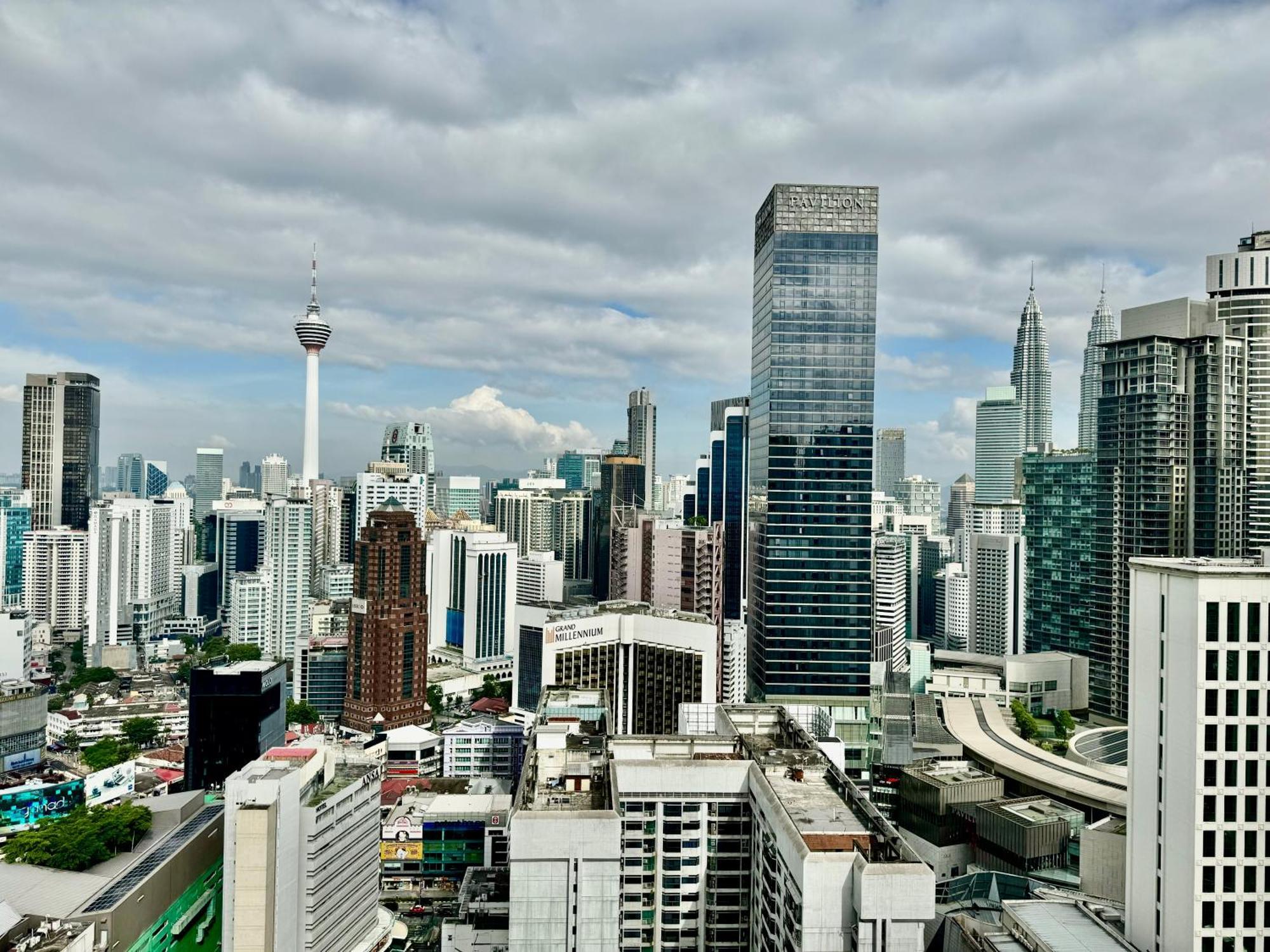 Klcc At Axon By Skypool Pangsapuri