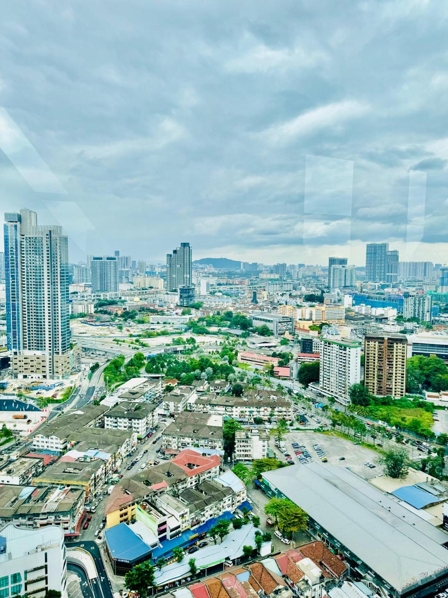 Klcc At Axon By Skypool Pangsapuri