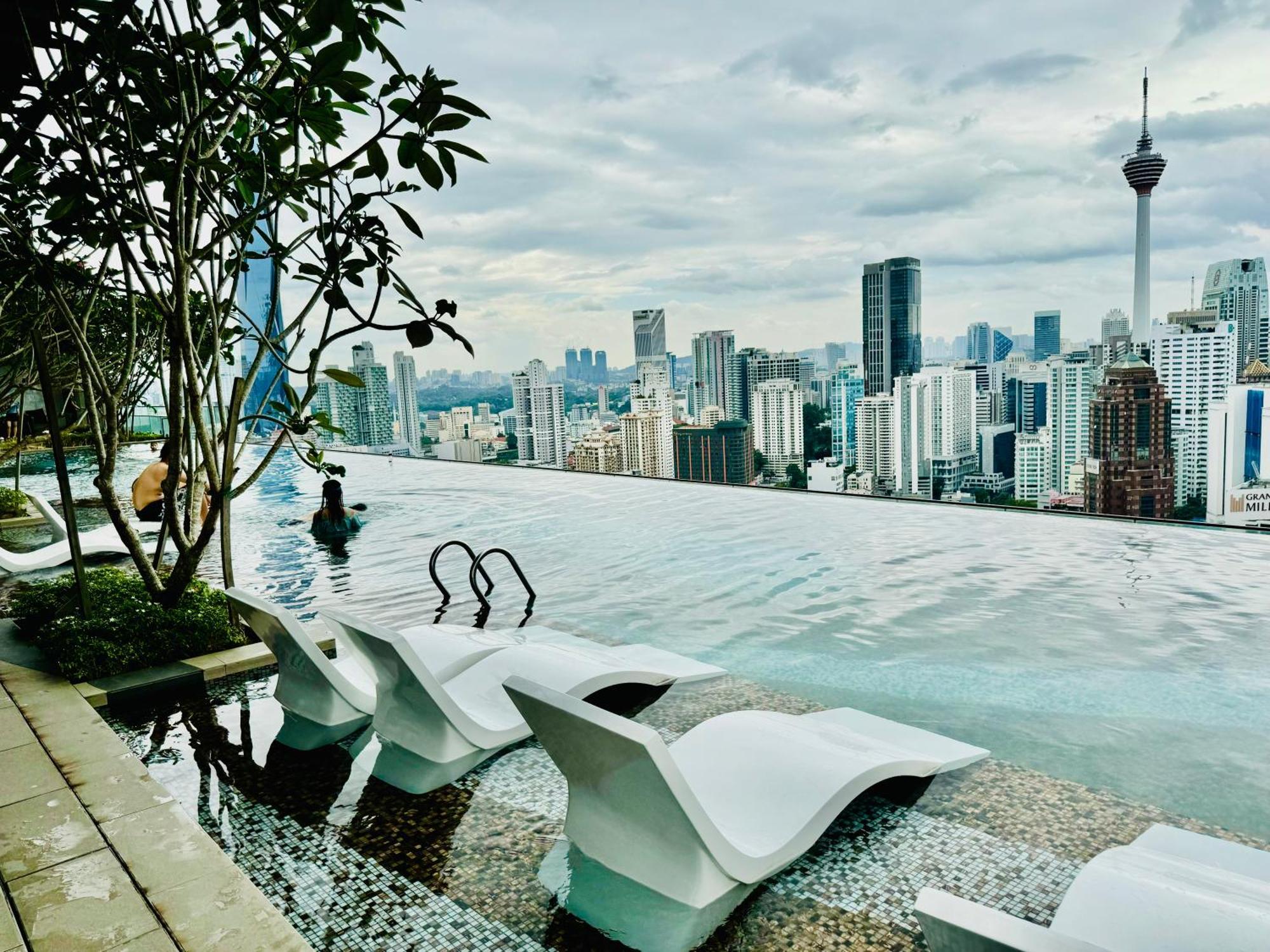 Klcc At Axon By Skypool Kuala Lumpur