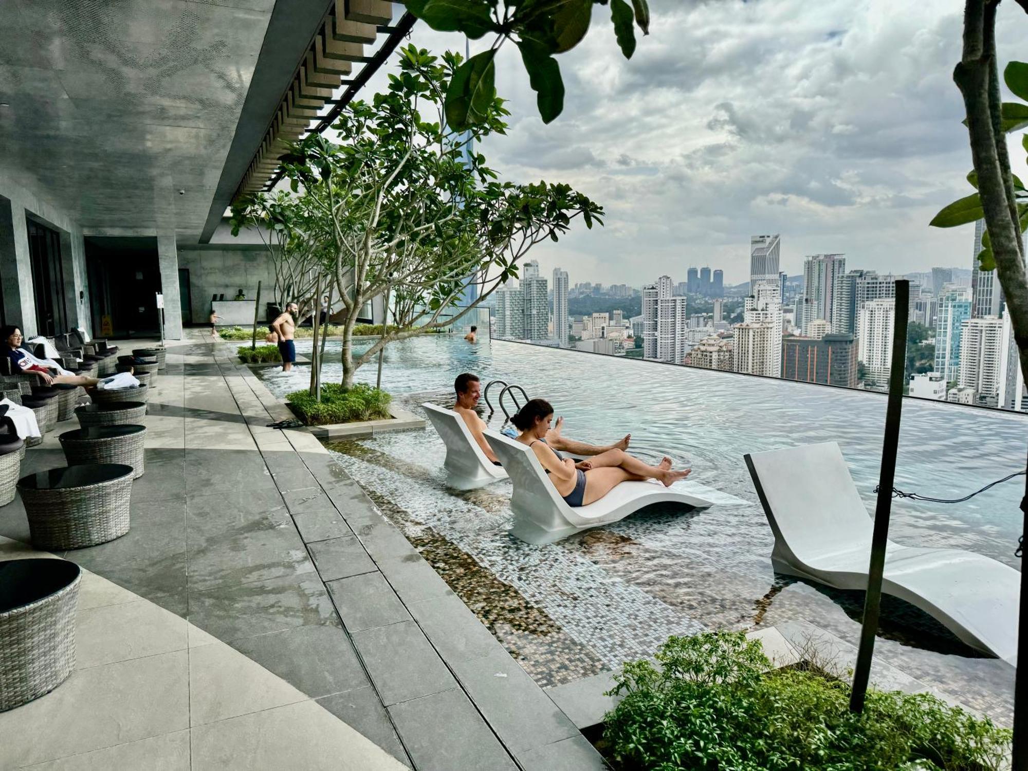 Klcc At Axon By Skypool *