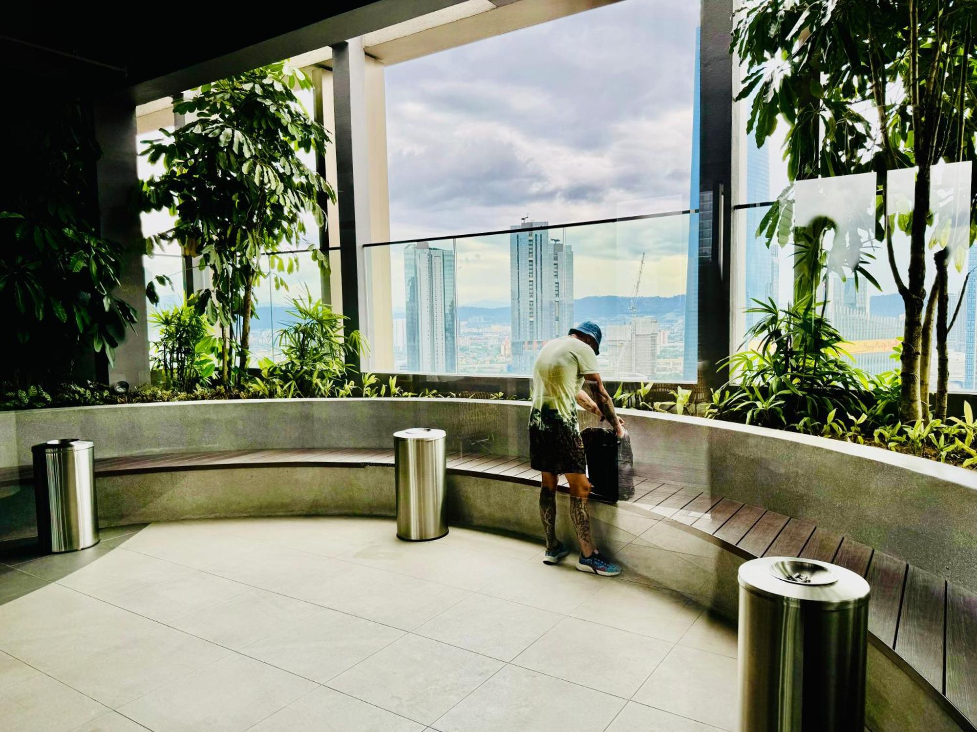 Klcc At Axon By Skypool *